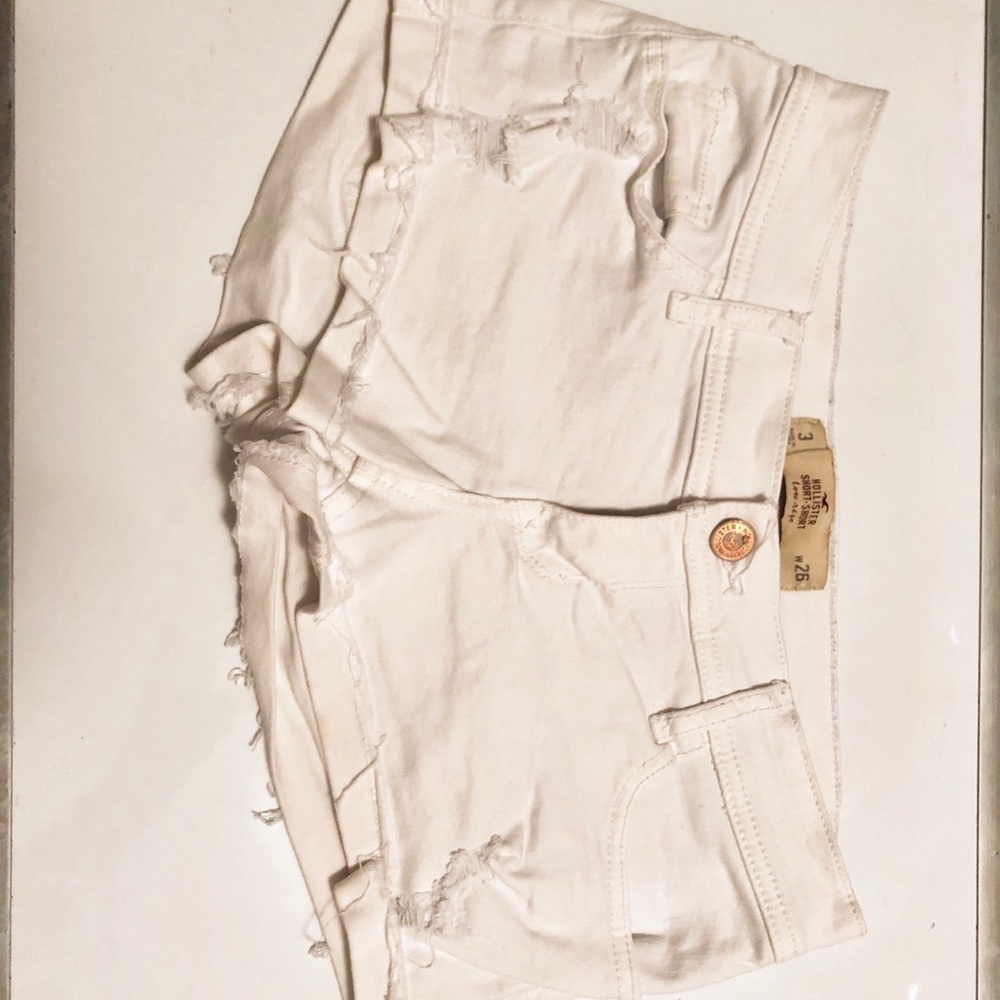 Hollister stretchy white short shorts